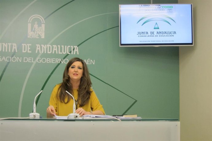 Yolanda Caballero presenta el proceso de escolarización 2017-18.       