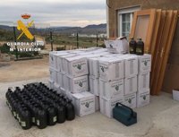 Desarticulan un grupo criminal que robaba almendras, herramientas y aceite de oliva