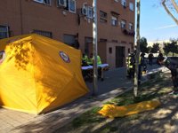 Herida muy grave una joven tras recibir cuatro puñaladas y caer por una ventana