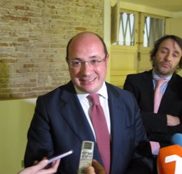 Pedro Antonio Sánchez, durante su comparecencia ante los medios