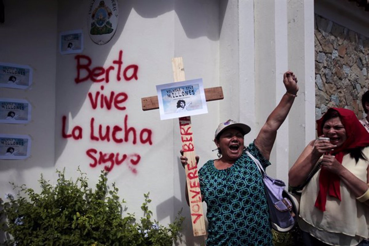 Un Año Del Asesinato De Berta Cáceres