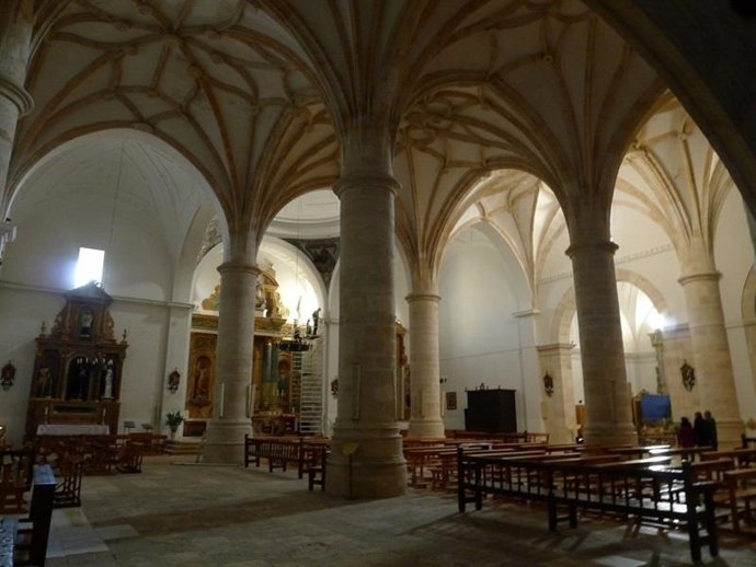 Interior de una iglesia