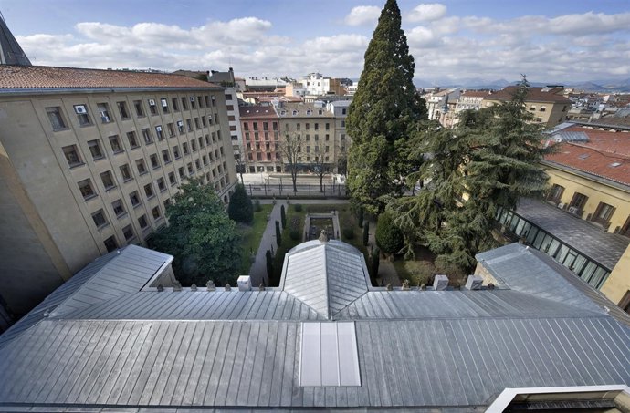 Vista general de la nueva cubierta del antiguo Archivo