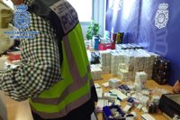 Diez detenidos en Almería de una red de venta ilegal de medicamentos, anabolizantes y tráfico de cocaína