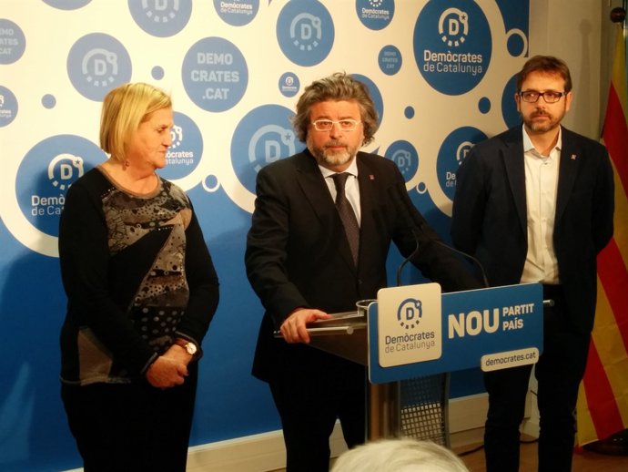 Núria de Gispert, Antoni Castellà, Carles Prats (Demòcrates)