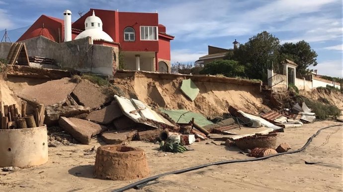 Zona del Portil, en Huelva, dañada por el temporal.