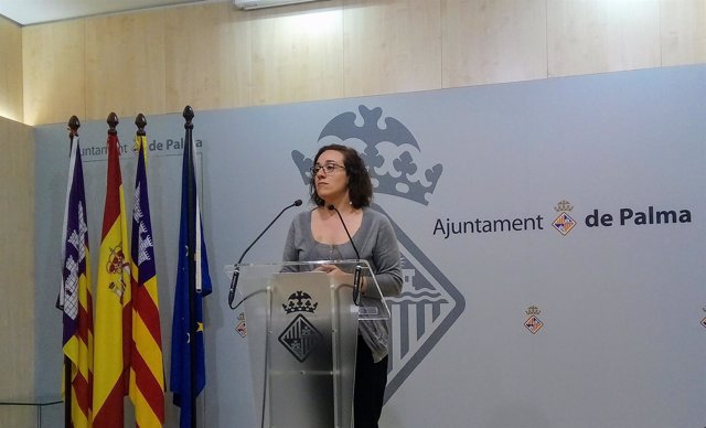 Regidora de Comercio, Turismo y Trabajo, Joana Maria Adrover