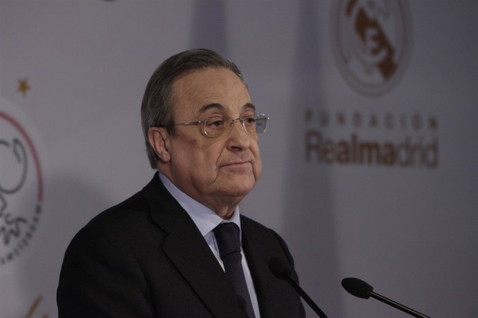 Florentino Pérez en la presentació del Cor Classic Match