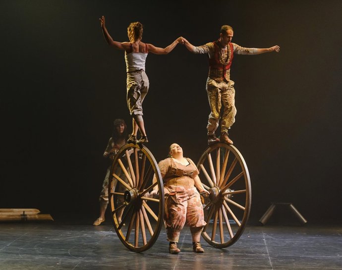 Obra de circo 'Pals' de la compañía Cíclicus 