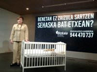 Bizkaia necesita 10 familias de acogida "urgente" para niños de menos de 3 años