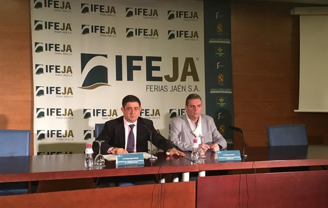 Reyes, durante la rueda de prensa