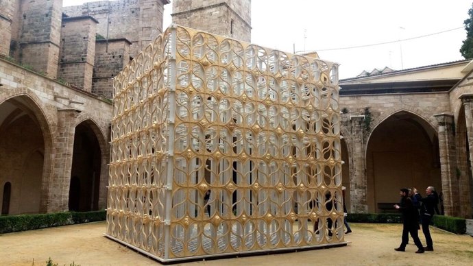 La falla 'Renaixement' llega al Centre del Carme de València