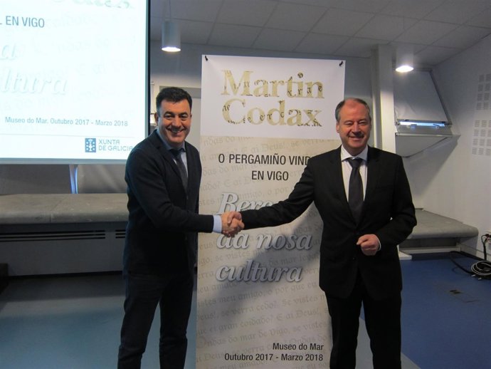 El conselleiro Román Rodríguez y el rector de la UVIgo Salustiano Mato