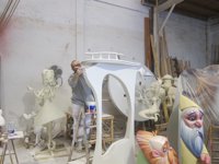 Donald Trump será protagonista en los monumentos como un personaje que arrasa y que convierte piedras en muros