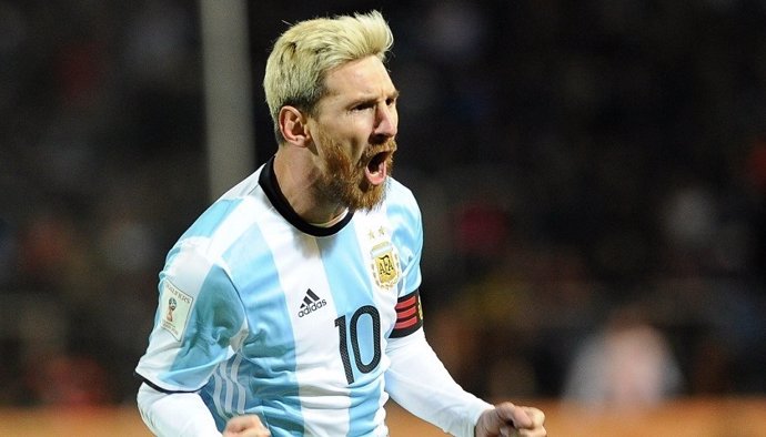 Messi celebra un gol con Argentina