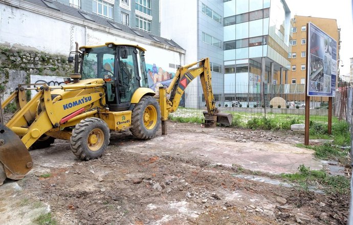 Inicio de las obras de un edificio de viviendas en Peña Herbosa