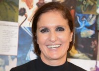 El uniforme feminista de Dior es azul, un homenaje a las mujeres trabajadoras