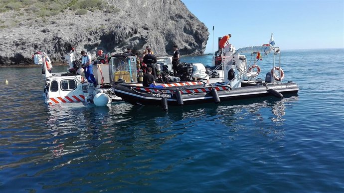 Instalan 30 boyas en el entorno de la Isla Grosa y El Farallón