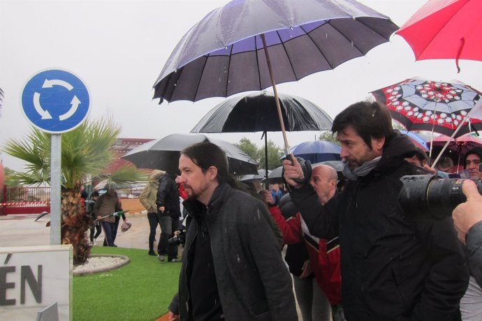 Pablo Iglesias, a la salida de la cárcel de Jaén.