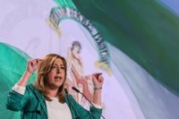 Susana Díaz: El PSOE tiene que saber a "quién se debe" y qué quiere para España