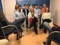 Mercedes Fernández (PP) se compromete a que haya representantes de NNGG en puesto de salida de las listas electorales 