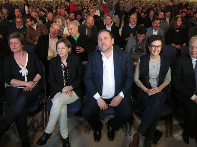 Anna Simó, Carme Forcadell, Oriol Junqueras i Marta Rovira   