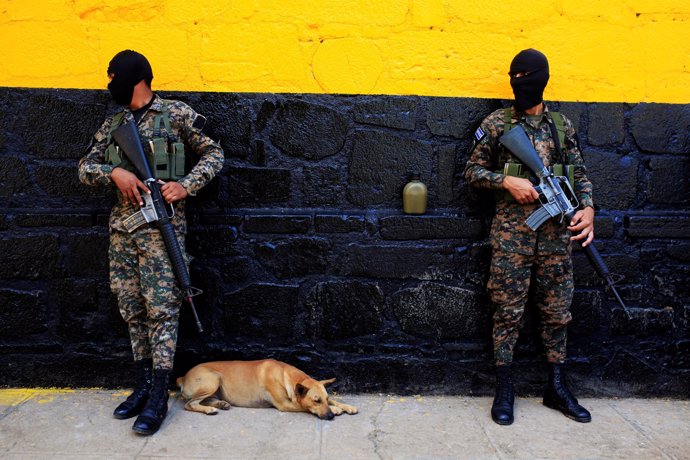 Unidad militar antipandillas. El Salvador