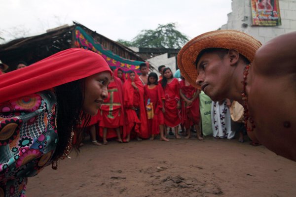 Así vive la tribu indígena Wayuú en el corazón de la Guajira, entre Colombia  y Venezuela