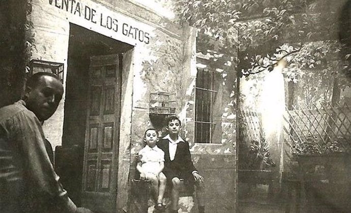 Fotografía histórica de la Venta de los Gatos.