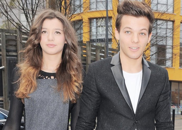 Louis Tomlinson se ve envuelto en un altercardo con un paparazzi./ Cordon Press