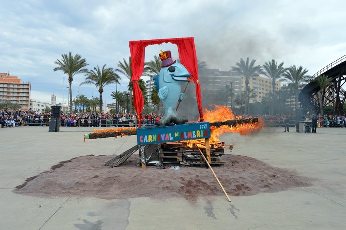 Entierro de la sardina del Carnaval de Almería