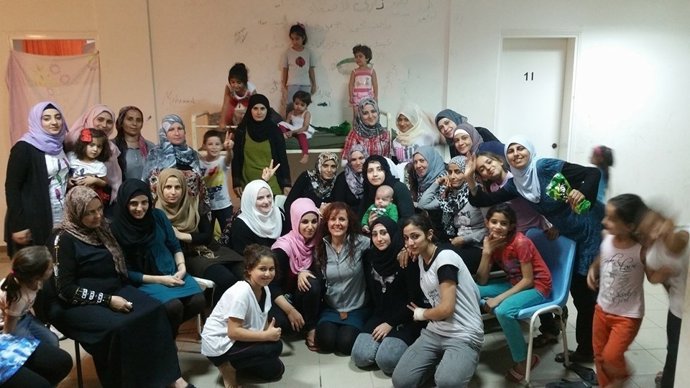 La asociación Escuelas con Alma denuncia la "inacción" del Gobierno