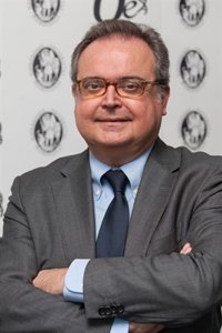 Ramón Colomer: "El 70% de los actuales tratamientos contra el cáncer se dirige contra alteraciones genéticas"