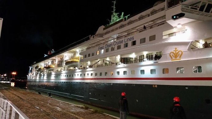 Crucero 'Braemar', en el Muelle de las Delicias de Sevilla