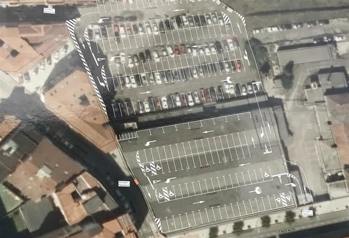 Aparcamiento provisional en la antigua parcela de Tabacalera