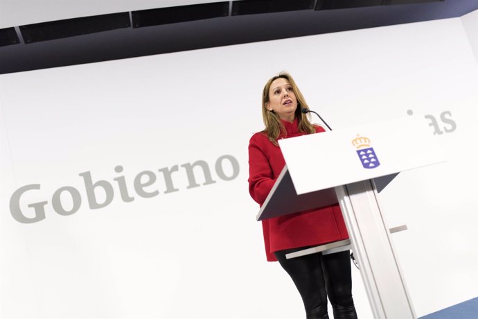 La  consejera de Hacienda del Gobierno de Canarias, Rosa Dávila