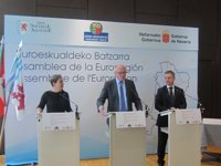 Urkullu cree que la incorporación de Navarra "refuerza el eslabón clave" de la Eurorregión en el Arco Atlántico