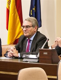 El Comité Organizador del Congreso del PP de Asturias exige a Maniega "respeto al partido y a sus afiliados"  