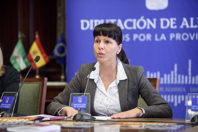 Dolores Martínez ha apostado por la igualdad para luchar con la violencia.