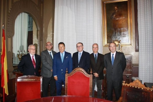 Las cuestiones jurídicas del proceso catalán en el Ateneo