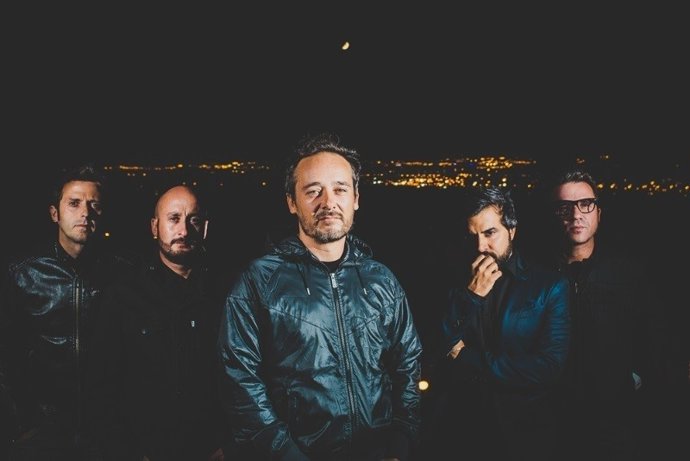 LOVE OF LESBIAN