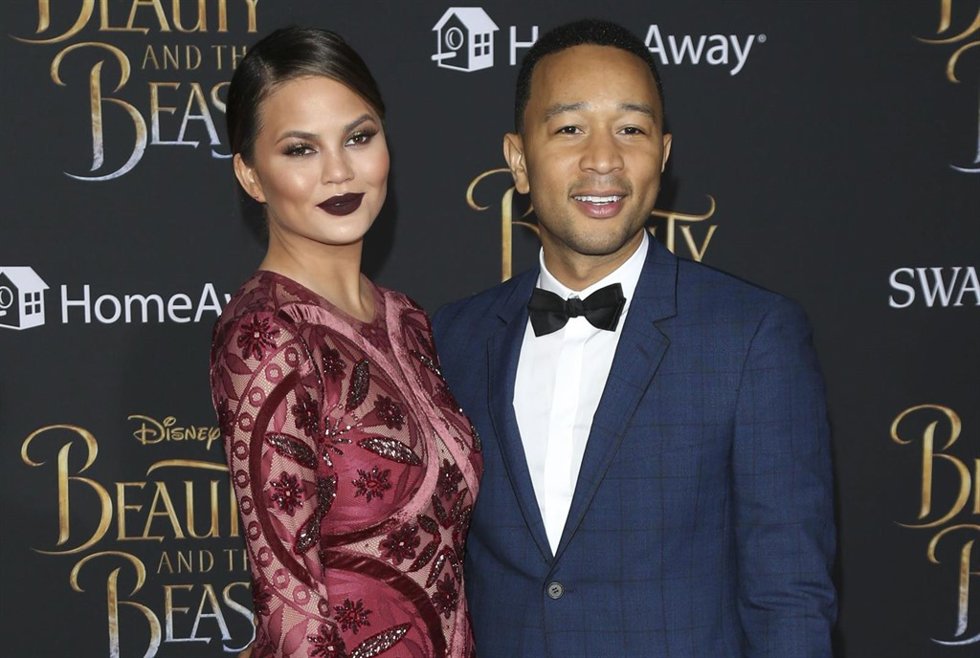 Chrissy Teigen y John Legend 