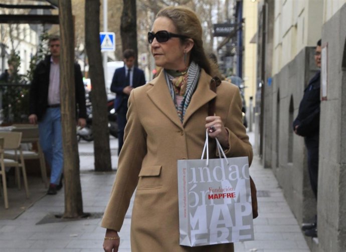INFANTA ELENA De Borbón