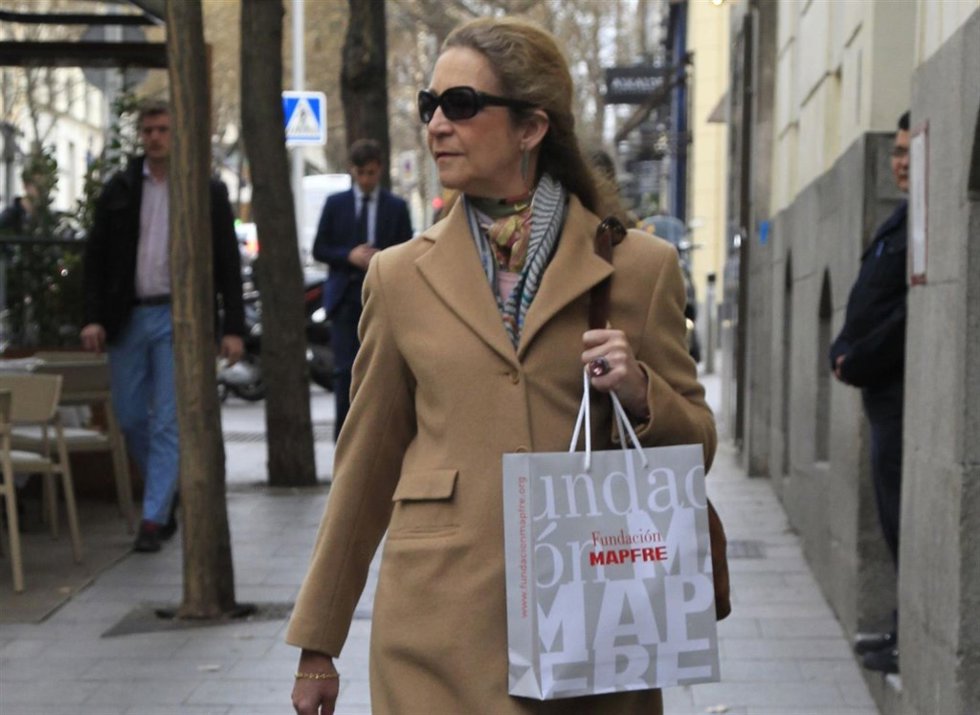 INFANTA ELENA De Borbón