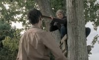 The Walking Dead: El letal regreso de Carol a El Reino en dos avances del 7x13