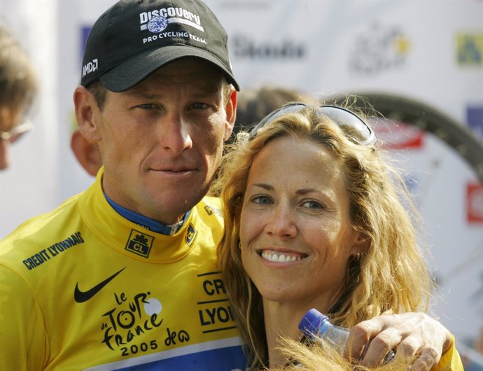 Lance Armstrong y Sheryl Crow/ Cordon Press