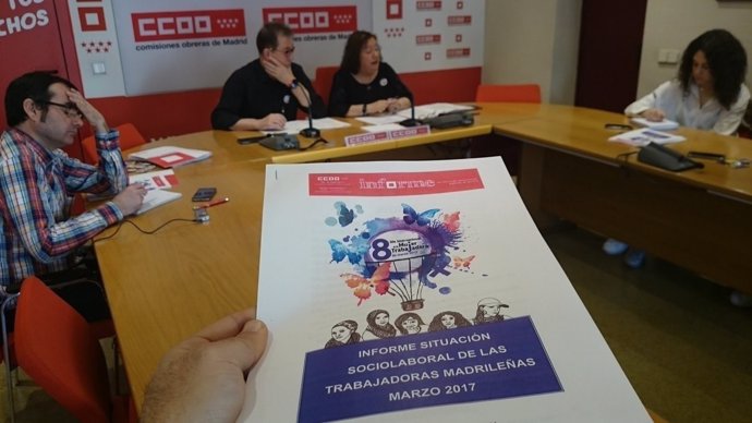 Jaime Cedrún y Pilar Morales durante la presentación del informe.