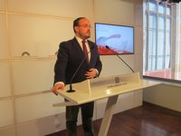 El PP catalán estudia pedir amparo al TC por la reforma del reglamento del Parlament