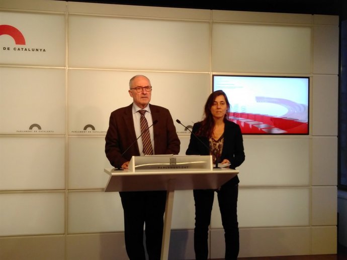 El Síndic de Greuges, Rafel Ribó, i l'adjunta al Síndic Maria Jesús Larios