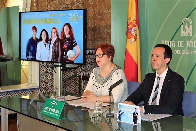 La coordinadora del IAM y el delegado de Salud de Almería
